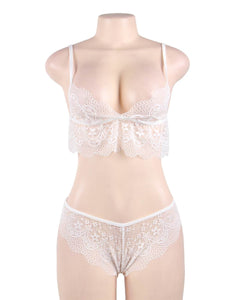 Bridal white and sexy bralette set with lace detail and adjustable straps